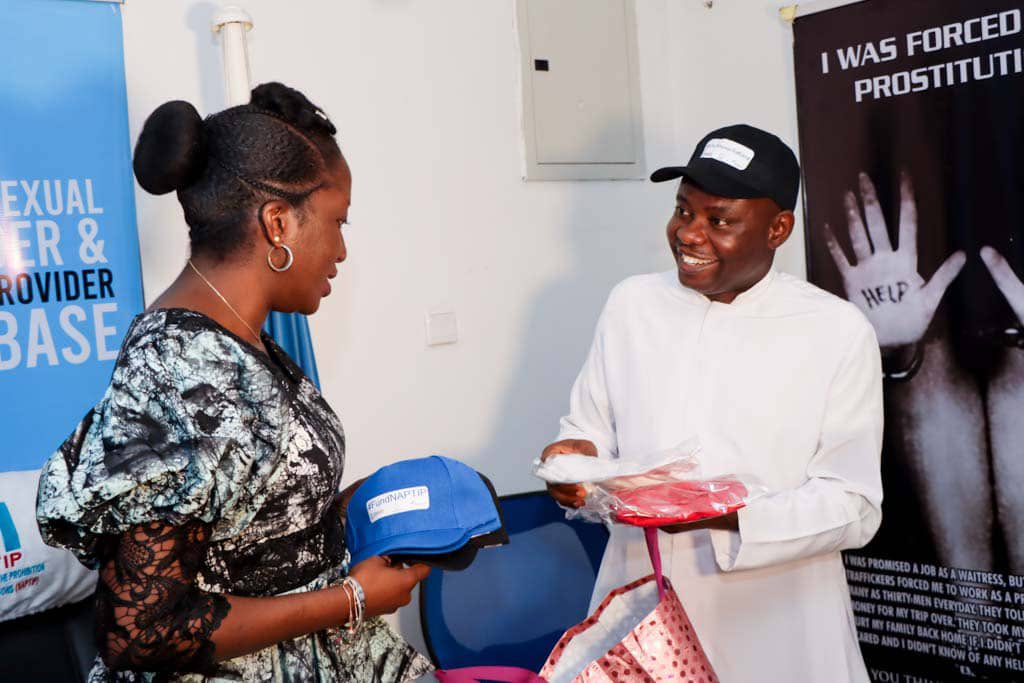 AbujaJdpc's tweet photo. It was an enlightening meeting where the DG eloquently and passionately spoke on the agency’s work and emphasized the importance of the contribution of CSOs such as @AbujaJdpc in tackling human trafficking.
#FundNAPTIP
#ConfiscateTraffickingProceeds
#SayNoToHumanTrafficking https://t.co/spT8hjZxPI
