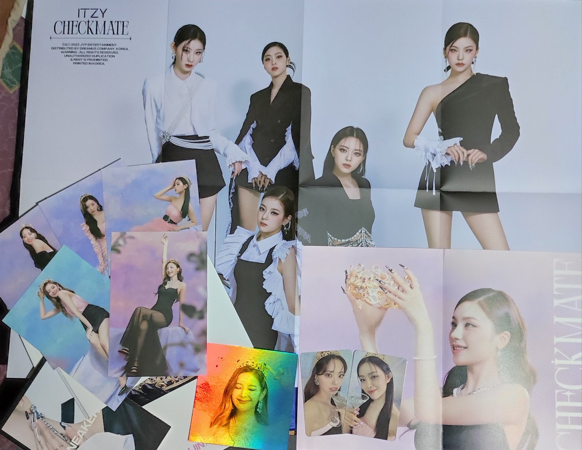 ryujenni_'s tweet photo. Finally dumating na rin sila, my laloves 😭🥰💓 thank you! @seoulpopmerchph
#MY_CHECKMATE #yeji #lia #ryujin #chaeryeong #yuna @ITZYofficial https://t.co/FNZ7qV0Z91