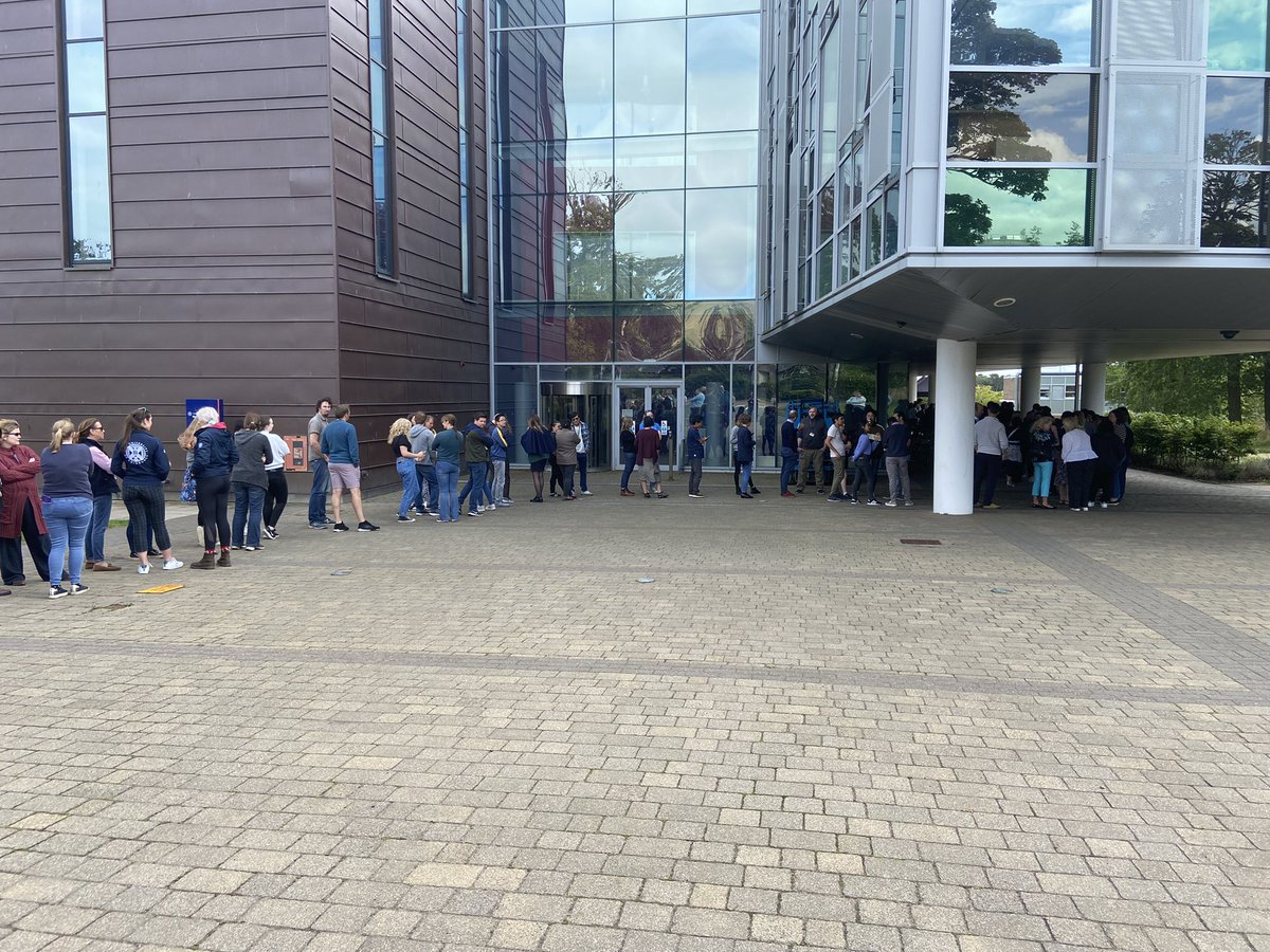 IvanPocrnic's tweet photo. Want to have postdocs back to campus? Easy… Just organize free barbecue 😂 @roslininstitute https://t.co/3md3D3gJs1