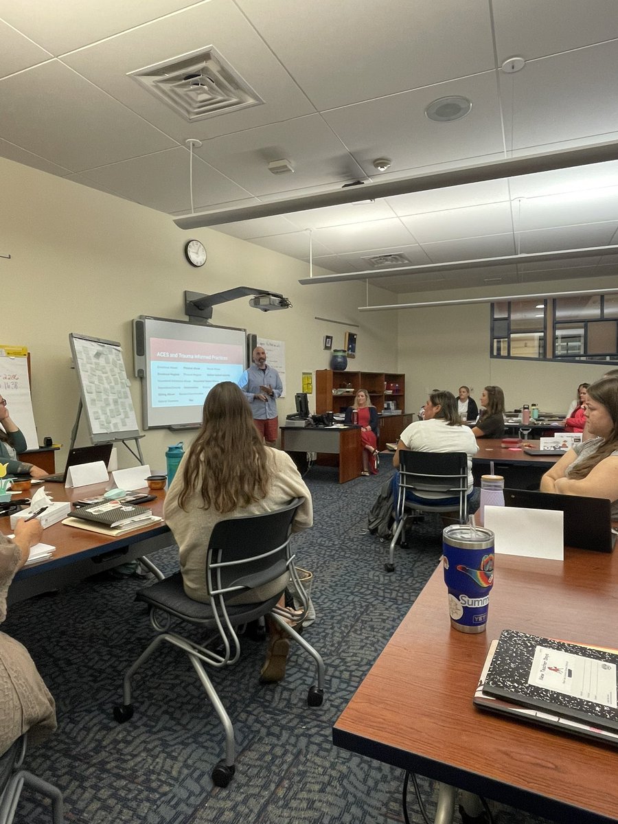 Elizabeth Brown tweet media