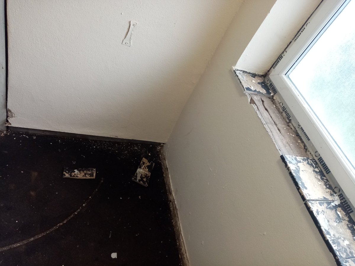 RealRawRhymes's tweet photo. Apparently you're still carrying out all necessary work including Cleaning and maintenance, until the rest of us at York House are rehomed @IncommunitiesHA ? Although you could have fooled me... @Bradford_TandA @AcornBradford https://t.co/lI4pCTHlKf