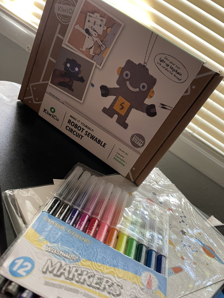 Not big on arts &amp; craft, but for the kids I’ll do it! Lol <a href="/LifeAtATT/">Life at AT&T</a> #ATTAmbassador #ATTBelieves