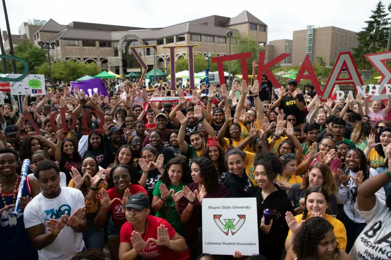 @WayneState's FestiFall is next week! 😲 Here are FIVE reasons to attend this annual back-to-campus bash. (Not mentioned: Meeting your @WayneStateCLAS deans!) bit.ly/3CLbOQX