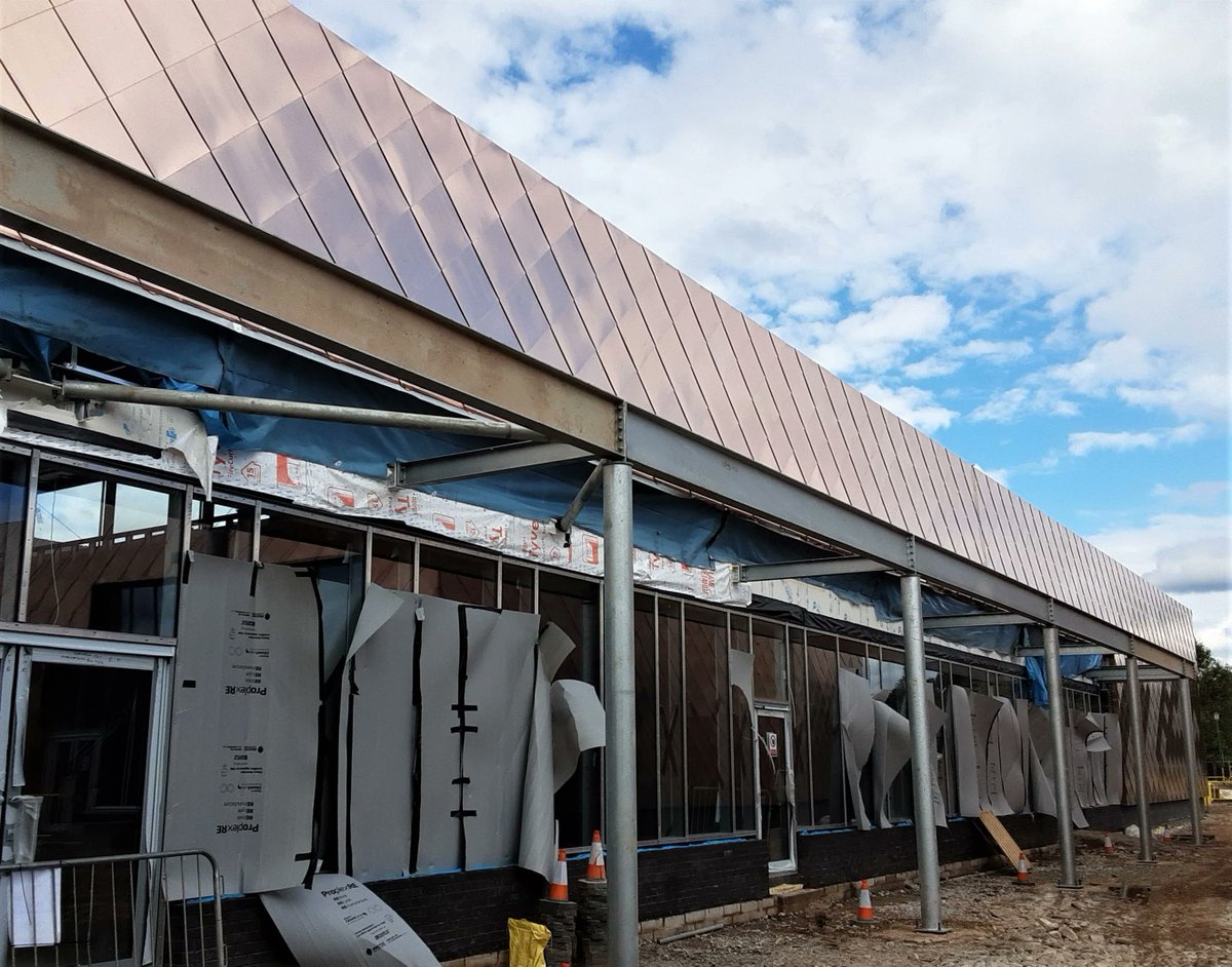 LongworthFacade's tweet photo. The Tecu Bronze shingles that we are currently installing at the new Seashell Trust certainly are eye catching!
They will develop a brown-red surface oxidation with a brown-grey undertone. The material will then gradually change to dark brown anthracite throughout.
#tecu https://t.co/pfRkIiKa7q