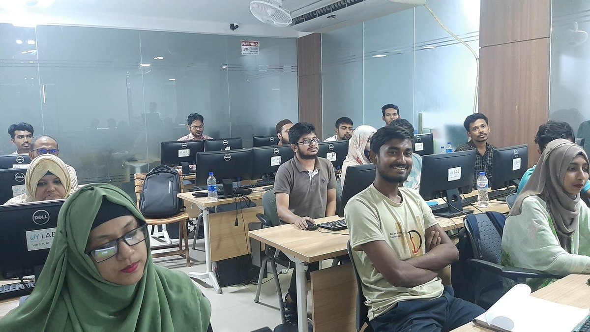 learntvet's tweet photo. Visited UYLab training institute yesterday in Dhaka. https://t.co/tXy4Kzj0Li