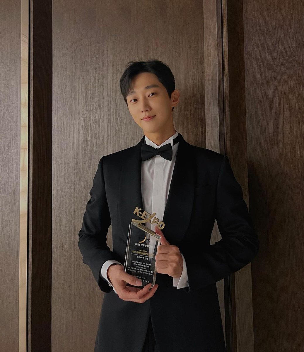 jinyoungjungPH's tweet photo. 20220825 Jinyoung IG post
Thank you.I'll do my best^^
#HallyuExpo
@_jinyoung911118
#Jinyoung #์ง์ #์ ์ง์ #YouthMT
#SweetHome #Sing2 #Sing2gether #StayJinyoungFanmeeting #b1a4 #b1a4jinyoung #BANA #thedudeinme #์ง์b1a4 #jungjinyoung
#composer #producer #musician #singer #actor https://t.co/EjbtwqI9hW