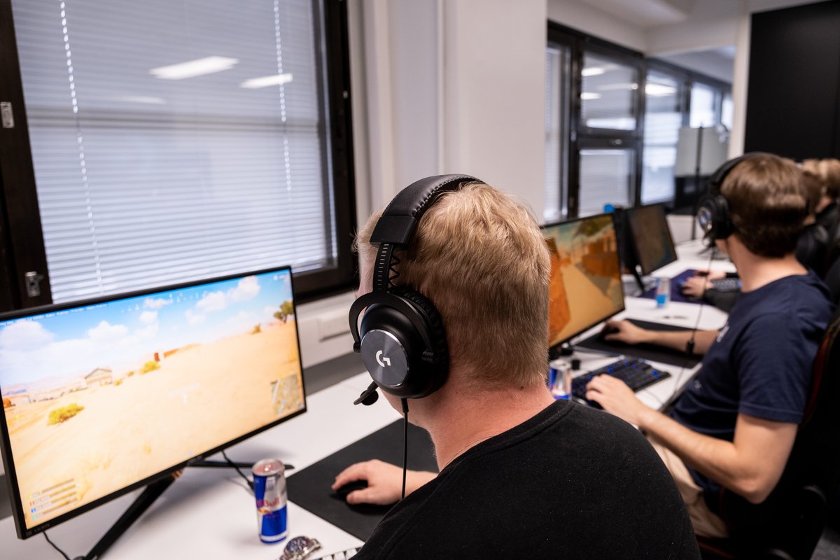 Double the bootcamps, double the fun. Lots of action as we have both the CS:GO and PUBG teams here at the ENCE office 🔥 #EZ4ENCE