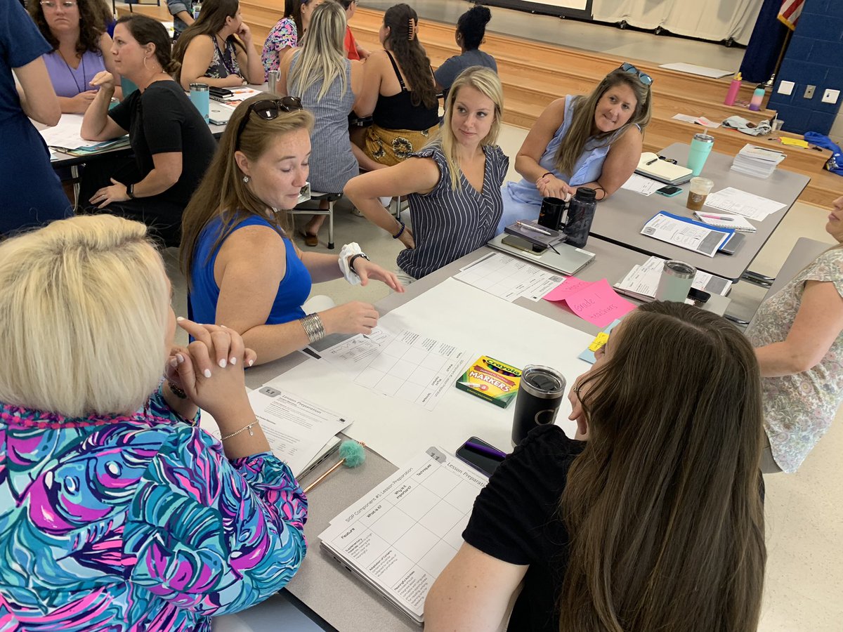 TylerHeights's tweet photo. #TeamTylerHeights is leaning into the work! Whole staff engaging in #SIOP training for Lesson Preparation to engage our #multilinguallearners We are ready! Estamos listos! @AACPSSupt @AACPS_ELD @AACPSSupt #aacpsAwesome #AllEngaged #PDisFun https://t.co/dBa95hNYlb