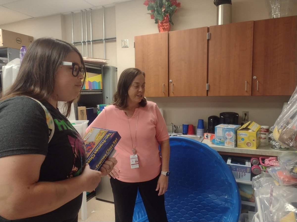 Dr_Corcoran's tweet photo. Ms. Bongiovi & Ms. Lacey are picking out curriculum resources for foundational & intervention time!
ALL staff work TOGETHER to "Unlock Students' Potential" @RoyalPalm_RPS! #OneTeamStudentFocused
@BryanMRussell
@mgbongiovi
@sawyer_lacey @JamilahStJuste @SommerPBCSD https://t.co/yEUpgGaDdK