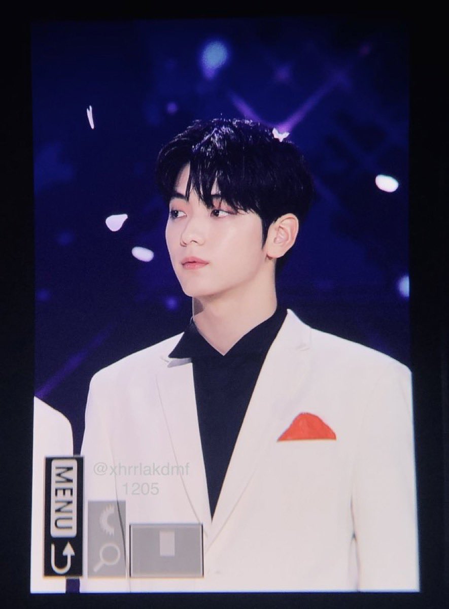 ausoobe's tweet photo. 수빈이 퍼컬 시원함 같애 …
추워지니까 더 잘생겨짐 https://t.co/NQ4rRevvvL