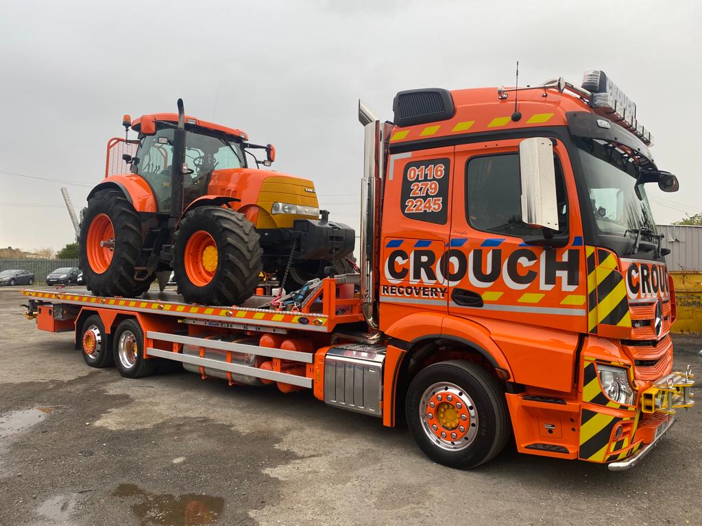 CrouchRecovery's tweet photo. When youve got fields to plough but vehicles to recover... 🚜🟠
Our tractor is getting its warm up before the busy winter season ❄
#tractor #casetractor #vehiclerecovery https://t.co/6zO4l0EgGC