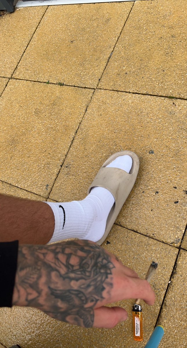 TTheAlphaa's tweet photo. Dirty sliders or dirty socks.. the choice is yours but either way you’ll be coughing up £ and thanking me for the honour!🐷🐷🐷

Findom • Paypig • cashcow • alpha • footworship • sub https://t.co/Ldtvtv0QEF