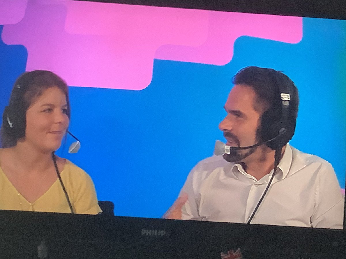 #gerhun ⁦<a href="/ZornJ7/">Julia Zorn</a>⁩  Wirfuerd womensWorlds magentasport hockey 🏒 #eishockey #denmark2022