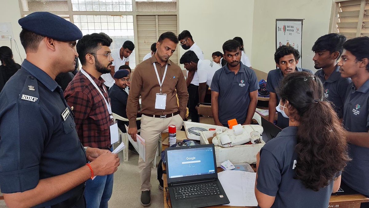 adit_cvmu's tweet image. Day-1 Smart India Hackathon 2022 at ADIT-CVMU Nodal Centre #SIH2022 #InnovationSeAtmanirbharBharat #cvmuniversity #adit_cvmuniversity 

@narendramodi 
@PMOIndia 
@EduMinOfIndia 
@PIBHRD 
@mhrd_innovation 
@AICTE_INDIA 
@abhayjere 
@SIH2022_MIC
@NDRFHQ 
@cvmu
@adit_cvmu