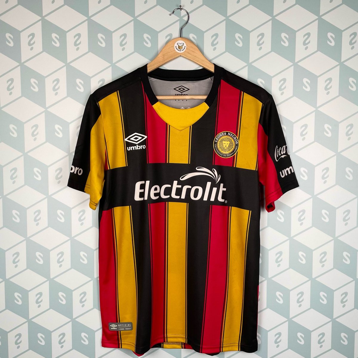 If Gabriel Jesus, Martinelli or Odegaard SCORE for Arsenal this afternoon against Fulham, we’ll giveaway a surpriseshirts.co.uk Mystery Shirt! 🇧🇷🇳🇴⚽️

♻️ Retweet
✅ Follow us

That’s all you need to do 🤝#ARSFUL