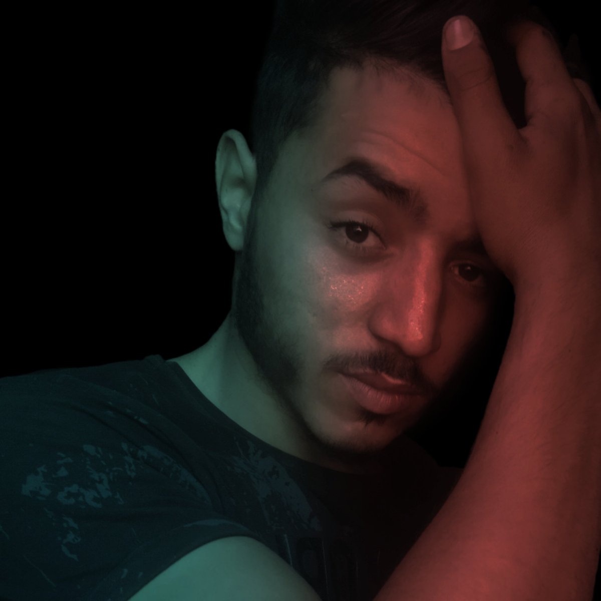 _tweets_live_'s tweet photo. #NouvellePhotoDeProfil https://t.co/oJg8O9FXC2