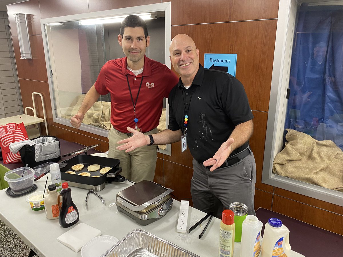 Food = ❤️!  District administration treated new hires to breakfast this last morning of L.I.V.E.  #SimplyTheBestLPS #livlive <a href="/LivSchools/">Livingston Schools</a> <a href="/SternLearnsLPS/">Mark Stern</a>