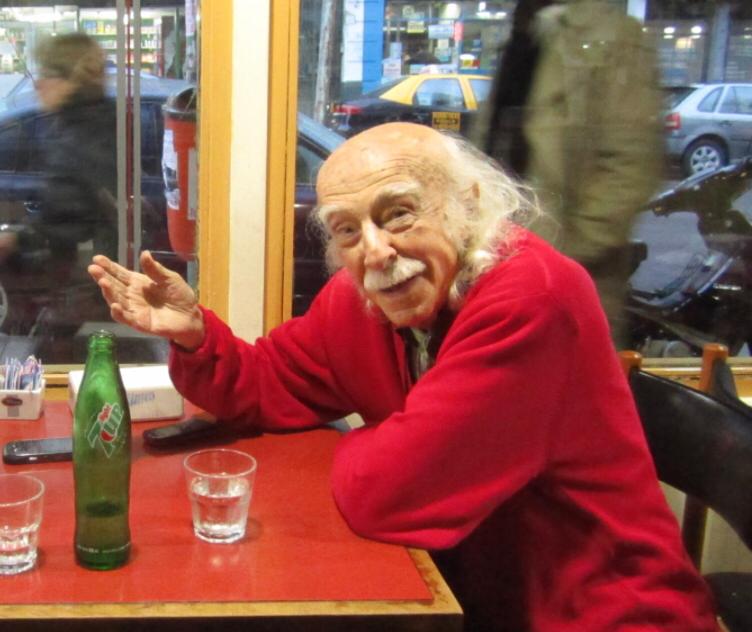MuertosArg's tweet photo. 26/08/2019. Murió Max Berliner.
Actor, autor y director.
Nació en Polonia llegó acá con 2 años. Vivió 99 años llenos de energía. Un tipo genial, positivo, generoso que nos regaló muchas obras en su larga carrera.
Siguió trabajando hasta bien grande.
#maxberliner 3 años sin él. https://t.co/ZKXAmAPKNZ