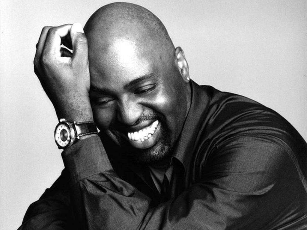 DefectedRecords's tweet photo. Happy Frankie Knuckles Day from everyone at Defected ❤️ https://t.co/iptyqJZlJi