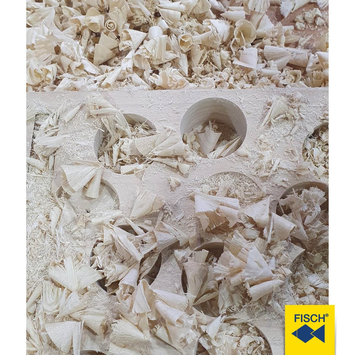 fischtools's tweet image. Chips were flying here at the FISCH booth all day long! @IWFAtlanta 
#fischtools #affinitytool #forstner #IWF2022