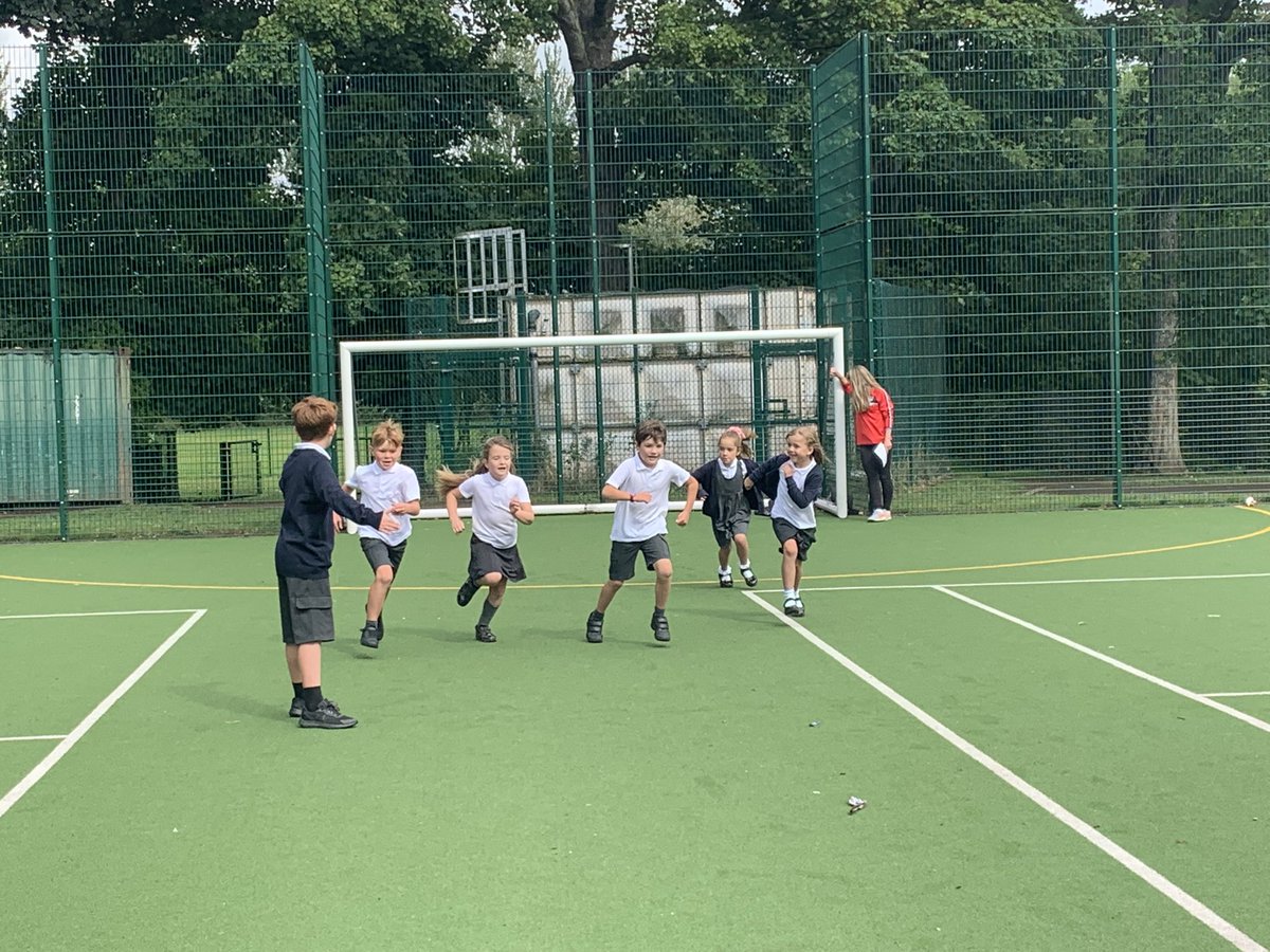 InchturePrimary's tweet photo. Primary 3 enjoyed participating in a session delivered by our Primary 6 Play Rangers yesterday. Both classes did extremely well and Primary 3 learned lots of new games which can be used in the playground. #teamInchture #leadershipskills #Activesports https://t.co/ghKyfEmo32