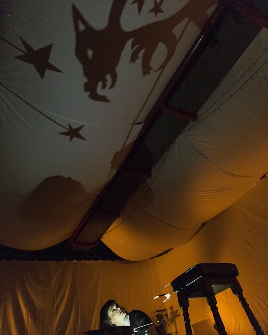 🔮🌜‘In Praise of Shadows’ you will listen to old stories and young stories. You will be invited to abandon your day to day &amp; open yourself to the dreams and fantasies that live inside you.🌛🔮

ctzn.tk/Inpraiseofshad…