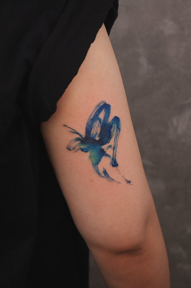 wishtattt's tweet photo. 🦋
Brush https://t.co/Wj2b971EAU