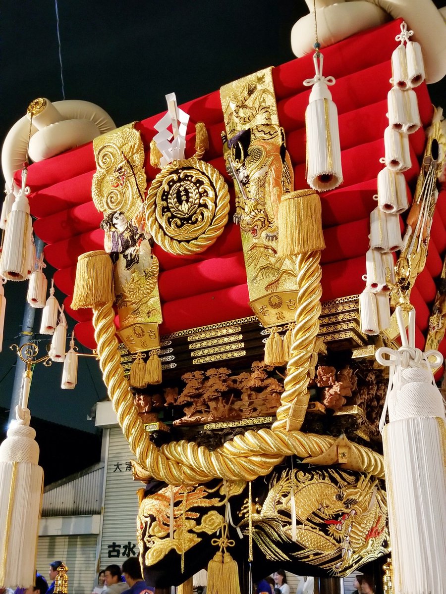 大阪では珍しい七段のふとんを載せた太鼓台 大津神社 古水走太鼓台