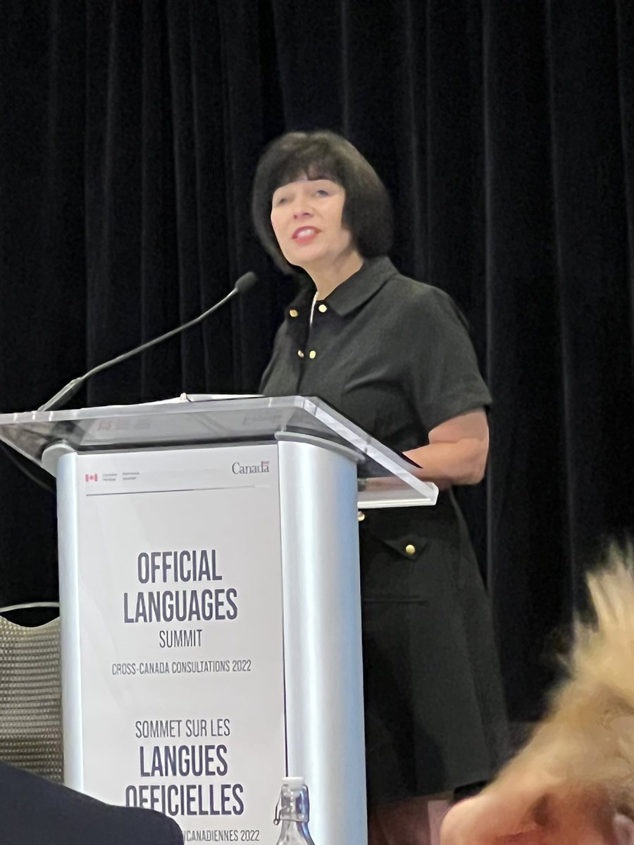 trish_kolber's tweet photo. Merci @GinettePT pour ces consultations sur les #languesofficielles. C’est si important pour assurer la bonne communication. Thank you for these #officiallanguages consulations. It is through language that we communicate and build community! #CASLT #BCATML https://t.co/NsyjgHXMGW