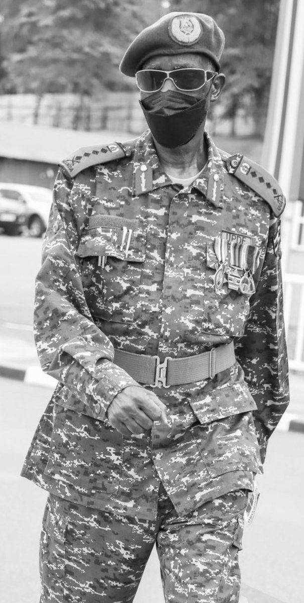 KabbyangaB's tweet photo. #Uganda-ns, our Head of State - Gen @KagutaMuseveni   hours ago confirmed what we have feared since 6 am this morning. Gen. Elly Tumwine is no more.
#RIPGenEllyTumwine
1/ https://t.co/888aRqd9XL