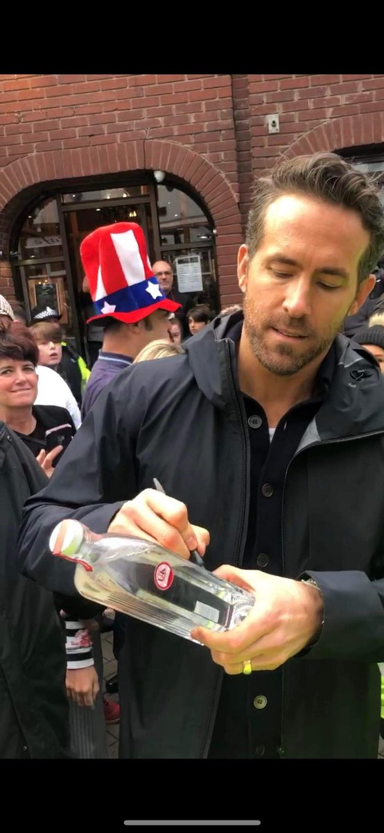 daviesjohn80's tweet photo. @VancityReynolds @RMcElhenney @FXNetworks @AviationGin You made my wife’s day @VancityReynolds .  That bottle remains unopened and kept safe in the house. Up the town. https://t.co/CzhNz1jQ4J