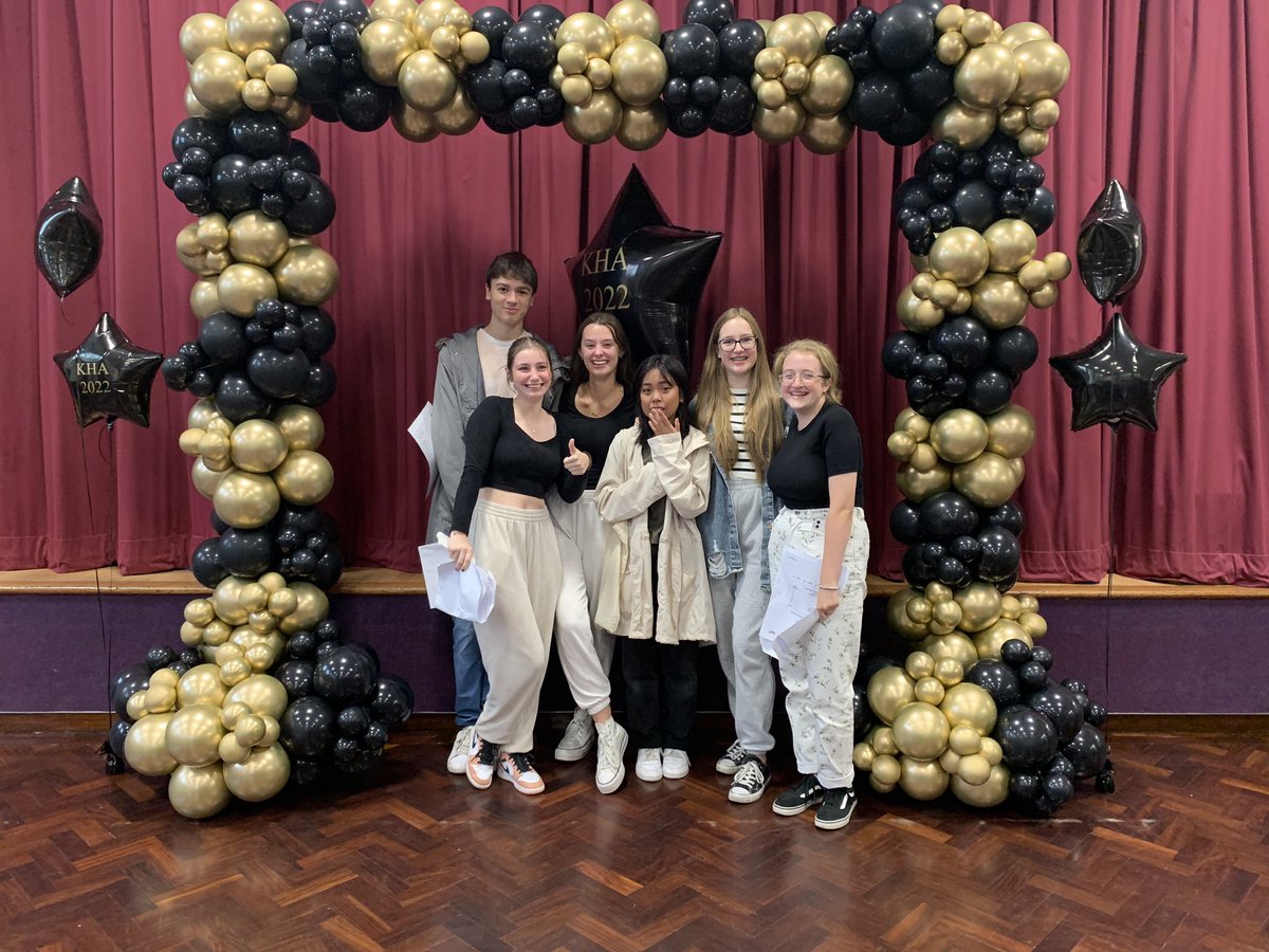 King Harold GCSE students get best results ever!
Well done to all of the KHA community!
#Hardwork #ambition #gcses2022 #GCSEResults2022  kha-tkat.org/wp-content/upl…