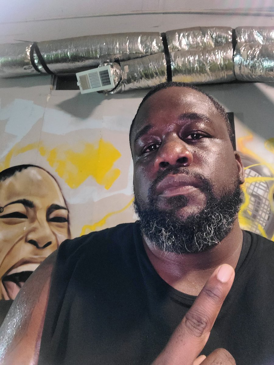 Djax_Alpha's tweet photo. First workout done ✅️
Been feeling like crap all week but I gotta get it done w/ @serenawilliams watching 
Time to work!

@bsdbandit @DaBootWolverine @ashcash_marie @blar51 @JBizzle703 @vicsomx #hackingdave @bdawgjay @ComandanteBowie @blkwomenread

#MonthOfAction
#hacker2adays https://t.co/tharzx0xxQ
