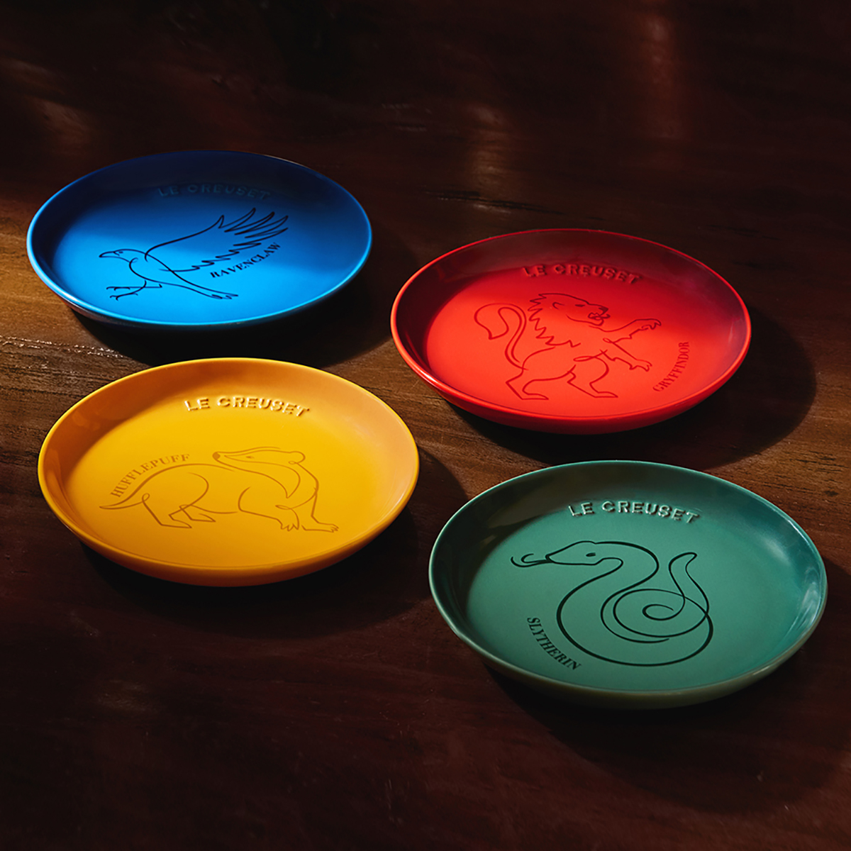 creapills's tweet photo. La marque française Le Creuset lance une gamme de cocottes et ustensiles de cuisine Harry Potter
 
Plus d’infos : https://t.co/QdWmpsn7t0 https://t.co/cGOWVfWDhs