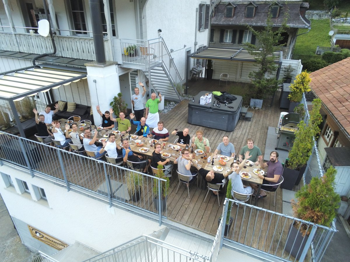 GARAIOAG's tweet photo. DevCamp 2022 – Nach 2 Jahren Pandemie und virtuellen DevCamps freuen wir uns sehr, uns 2 Tage physisch im Teamhaus in Boltigen 🏡 zusammenzufinden. Die GARAIO DevCamps stehen für gemeinsames Lernen 👨💻, Spass und Zusammensein abseits vom virtuellen Arbeitsalltag. #simplydifferent https://t.co/pMVhCn7g61