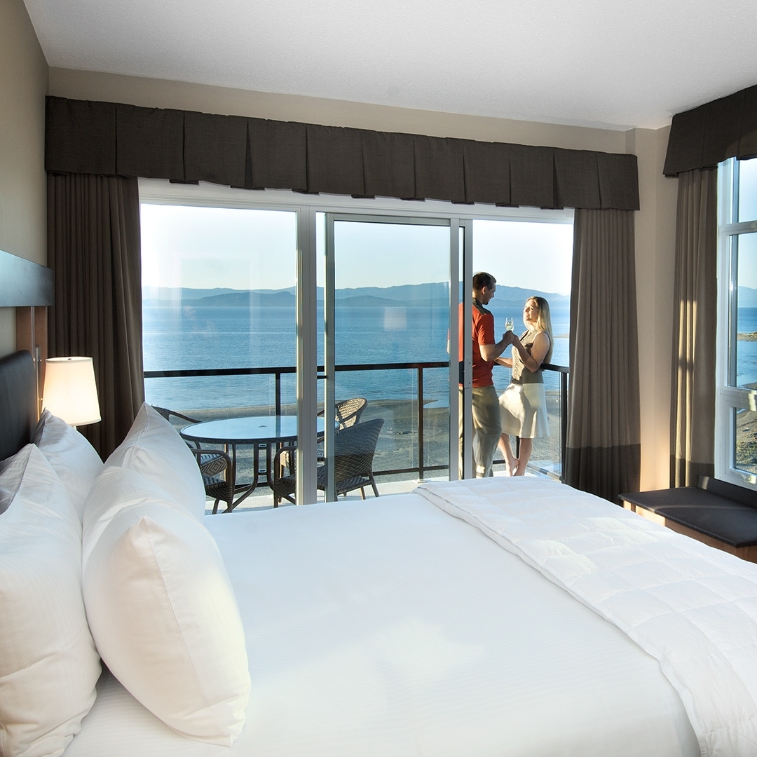 Beachside Mornings 🏖️

📍Beach Club Resort, Parksville, B.C.

#beachclubbc #vancouverisland #vanisle #parksvillebc #parksville #nanaimobc #beautifulbc #britishcolumbia #canada