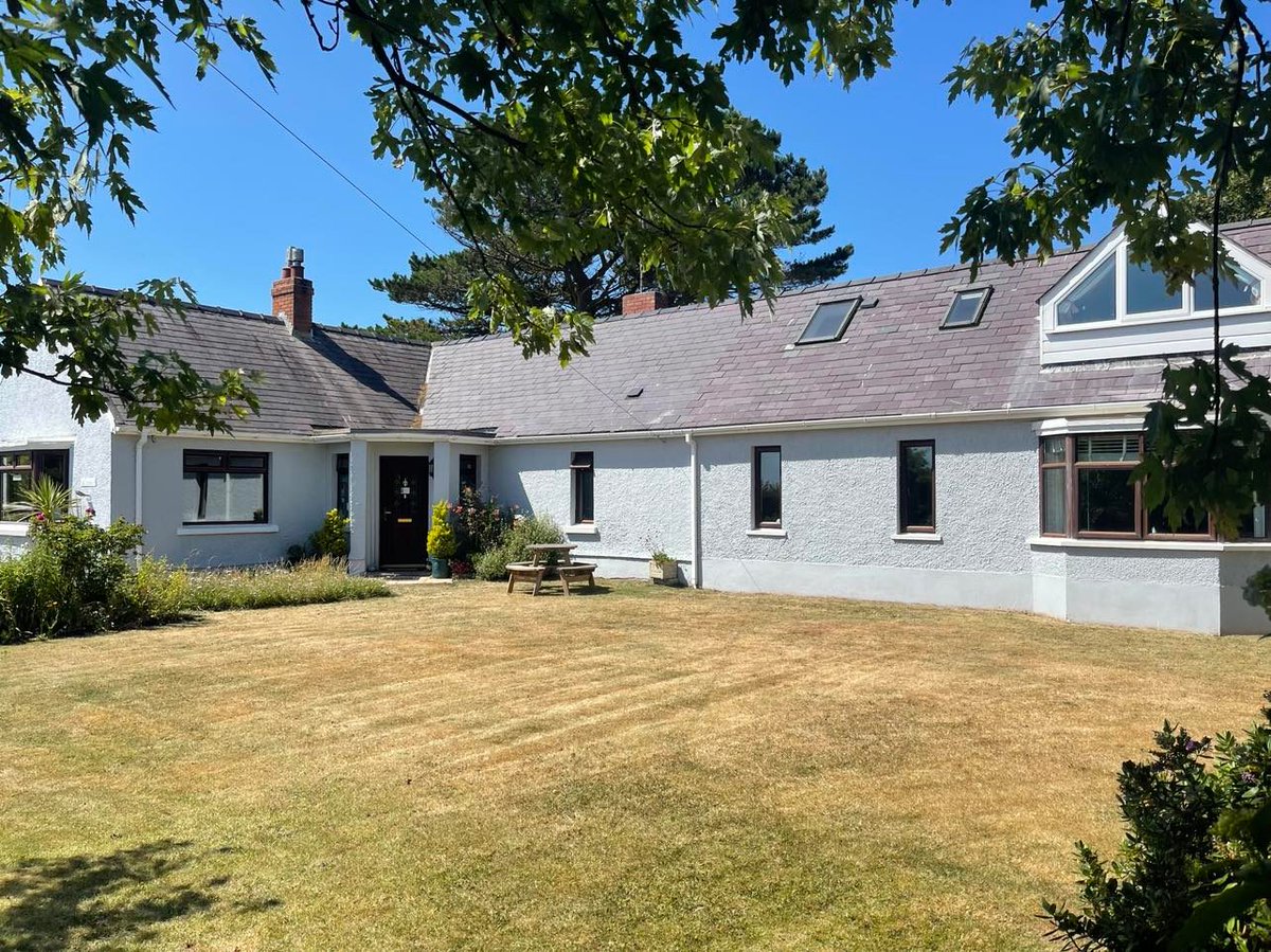 The fabulous Fields Lodge is for sale, check out my latest blog here:
bit.ly/Fieldslodge
