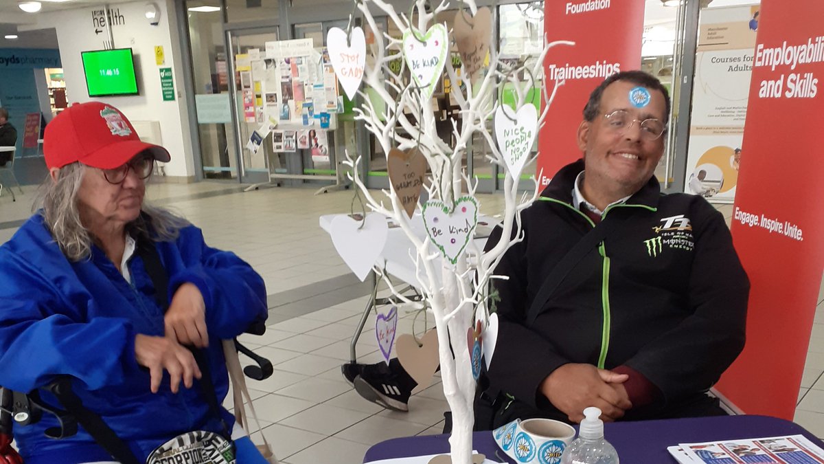 FD_SPICE's tweet photo. 🐝Kind. Today we have been at @ForumCentre raising awareness about #hatecrime. We've also created a 'community tree' where we have shared messages of positivity & kindness. #SpreadLoveNotHate #LetsEndHateCrime
@SaferManchester @ManCityCouncil https://t.co/hPQrPvzIpY