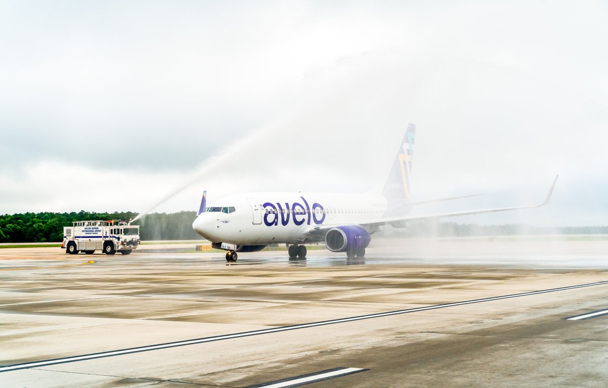 RDUAirport's tweet photo. 🟣 FORT MYERS 🟣 @AveloAir will connect RDU to Southwest Florida with new nonstop service to @RSWAirport! Flights start Nov. 11 and Tuesdays, Thursdays and Sundays. Tickets are on sale now at https://t.co/JDXXr1RZ24.

Read more: https://t.co/I3CkugdlRT https://t.co/Ui33AFD6jM