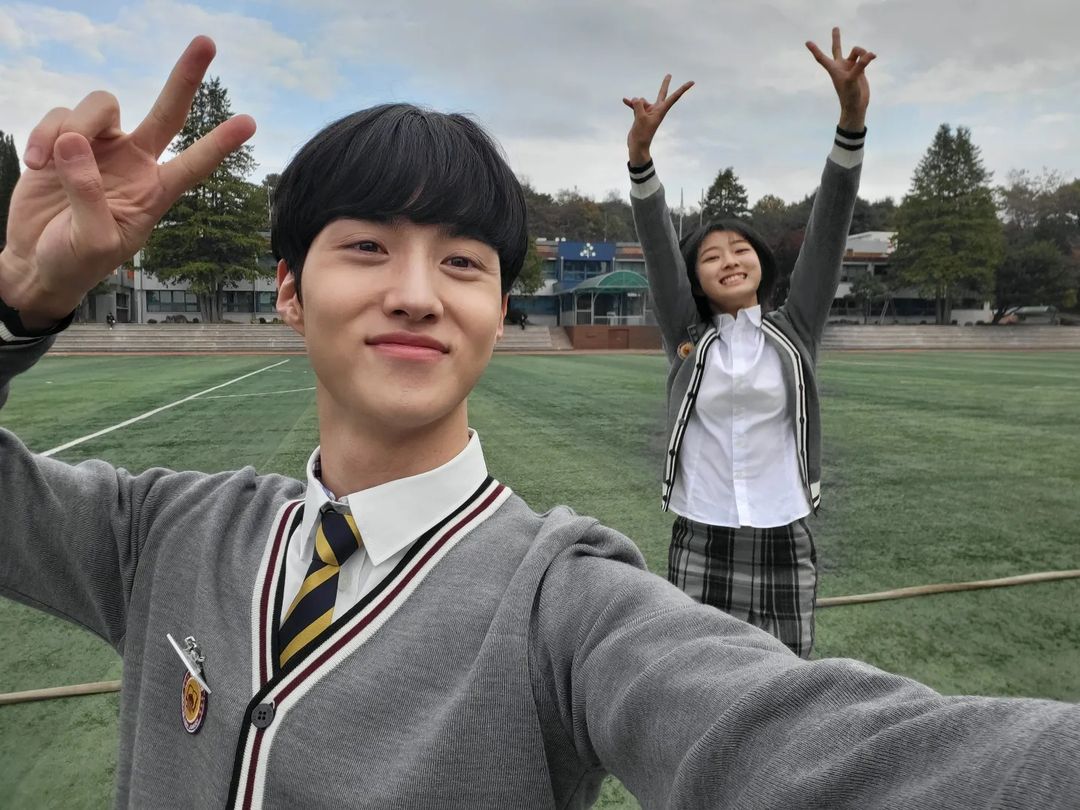 Yeoone on Jeon Chae-eun's instagram 

instagram.com/p/Chr0dQ2Pmi5/…

°.✩ #여원 #펜타곤