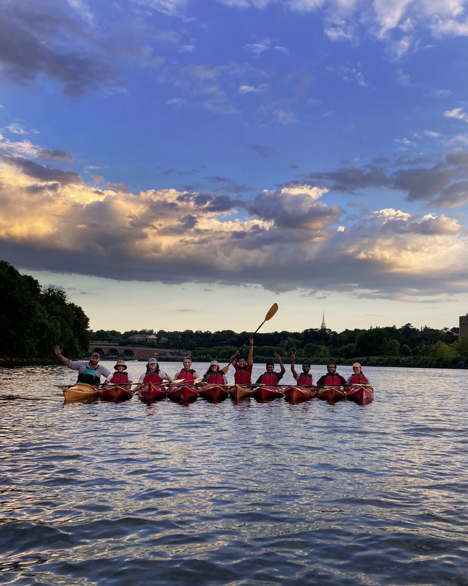 RUSummerWinter's tweet photo. The final weeks of summer are upon us, but our students sure had fun with #RUSummer activities this year ☀️
#TBT with our Sunset Kayaking students who enjoyed a beautiful views from the Raritan at @RutgersNB 🌇 https://t.co/Zleqll86Cx