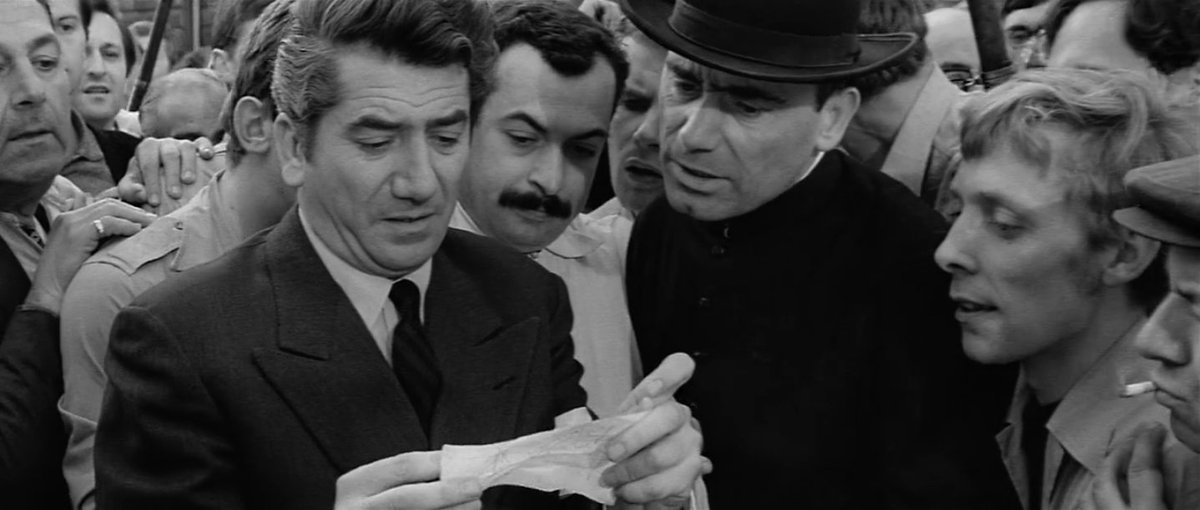 momentsonscreen's tweet photo. #OnThisDay, August 25, in 1944, Germany surrendered the city of Paris to the Allies (depicted in Is Paris Burning? 1966) https://t.co/4r7D7wxQVg
