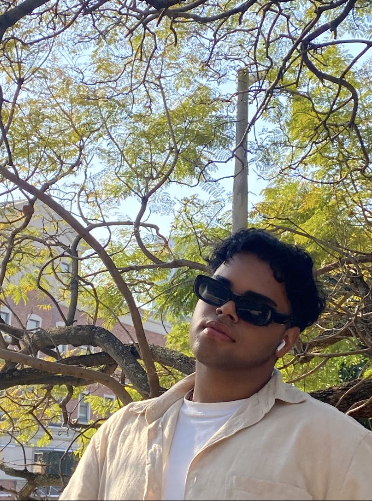 goolamsss's tweet photo. Unbothered https://t.co/PoOrxpvpkn