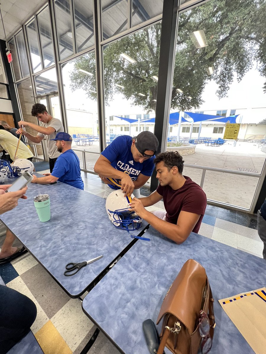 cmlerma01's tweet photo. Branding the Buffs 💙💛🦬🏈 #DefendTheBrand #WintheDay https://t.co/0cOgXrtPvC