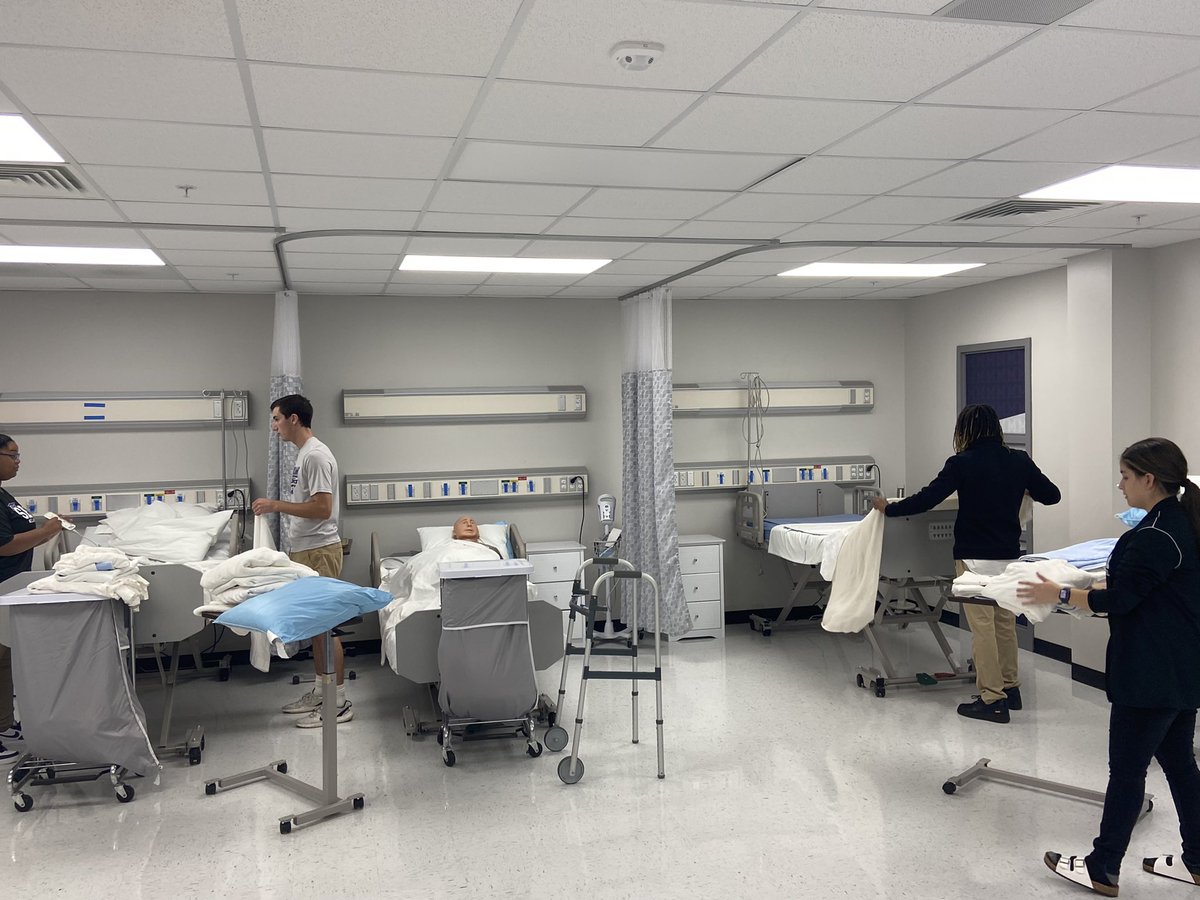 amygwatson18's tweet photo. Nursing Ed students are coming in hot…they’ve got several skills under their belts and are now adding more.
NHC Healthcare (Patrick McHale), we are getting closer everyday!
#FutureCNAs #FutureCoworkers #MilanCTE https://t.co/nbQVIKvmhD