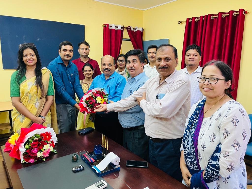 @nisha_singhmarr <a href="/Vikashkr28/">Vikash Kumar</a> <a href="/vlwjharkhand/">झारखण्ड राज्य जनसेवक संघ</a> 
आज दिनांक 25.08.2022 को कृषि निदेशक महोदया श्रीमती निशा उरांव, जिला कृषि पदाधिकारी रांची श्री विकास कुमार एवं निदेशालय एवं जिला कृषि कार्यालय के अन्य पदाधिकारियों के द्वारा खलारी प्रखंड रांची का क्षेत्र भ्रमण किया गया।