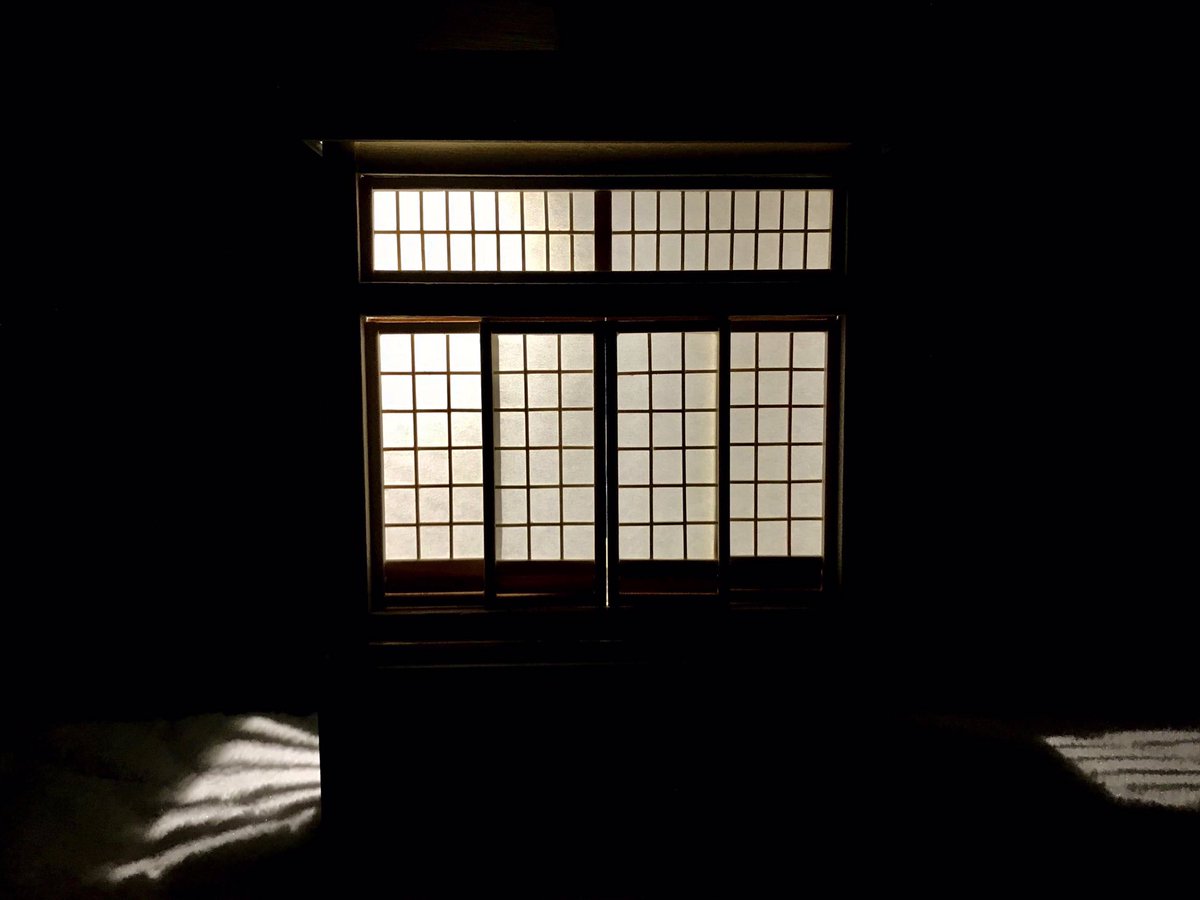 __hakoniwa_'s tweet photo. 素敵なタグを見つけたので、@risia_mizukiさんの企画に自分も参加させていただきます🙇‍♂️

日本庭園をモチーフに、コケとアスパラガスで作ったものです！

#みてみてコケリウム #コケリウム #テラリウム https://t.co/aUSUePIPxp