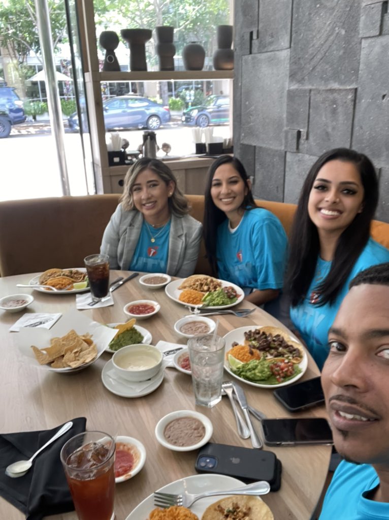 Karen Rivas tweet media