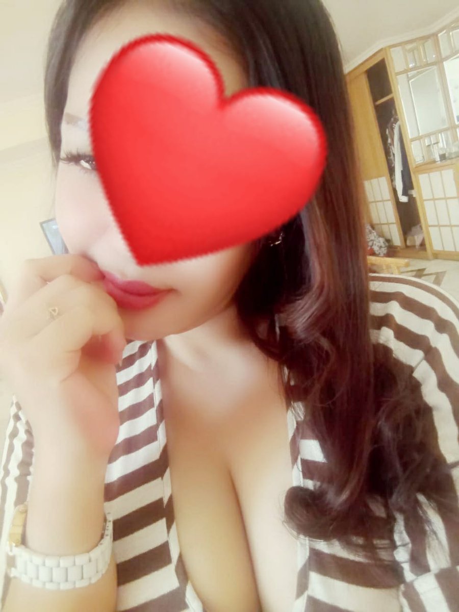 SilvySi17201295's tweet photo. Silvy #expogresik ya beb
Isi slotnya malam ini gercep beb🥰
@Twitty39311773 
RR bisa dm/wa ad d bio bebku😘
#bogresik #openbogresik #stwgresik #semokgresik #milfgresik #cashgresik #codgresik #RealAngel 
Bantu up ya😘
@Jhuooss 
@Tara7719 
@Tara_7719 
@sayangkudinda2 https://t.co/Xys0WuCbif