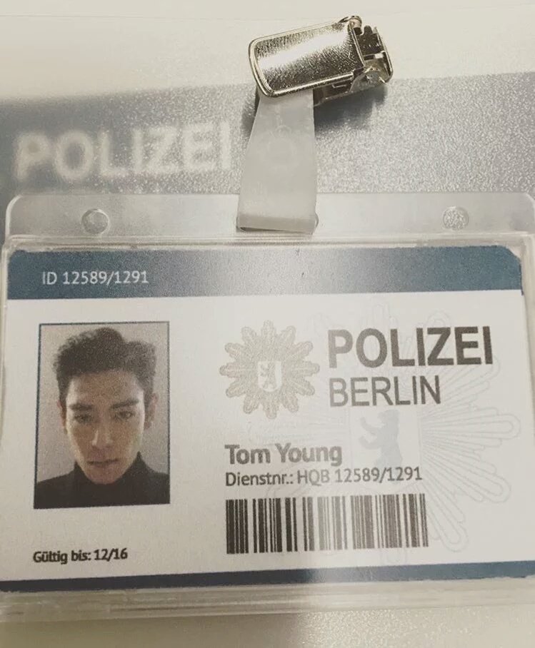 RapBasquiat_top's tweet photo. TOM‼🫡
ネトフリお願い🙏🙏🙏
#outofcontrol #ChoiSeungHyun #tomyoung #BIGBANG #TOP #탑 https://t.co/SFtsuKgToi